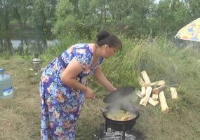 В Нижнекамске назвали имя победительницы конкурса «Хозяйка села - авылым ху&#1175;абик&#1241;се»