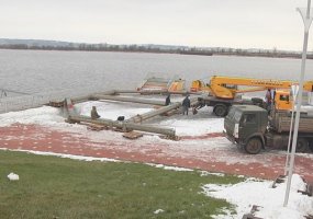 В Нижнекамске разобрали светомузыкальный фонтан