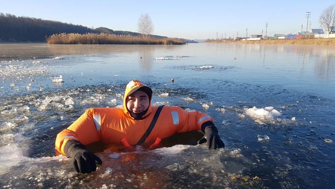 Сотрудники МЧС испытали в Нижнекамске новое устройство для спасения людей