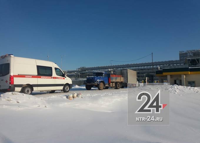 Появились фотографии с места, где мужчину насмерть зажало между машинами