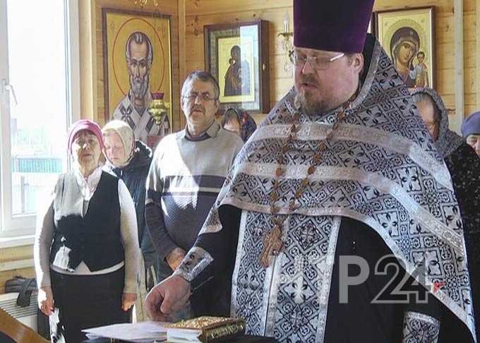 Нижнекамцы просят у Матроны Московской мира и любви для родного города