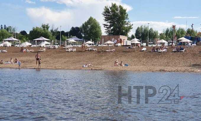 Нижнекамские спасатели следят за купающимися в неположенном месте горожанами