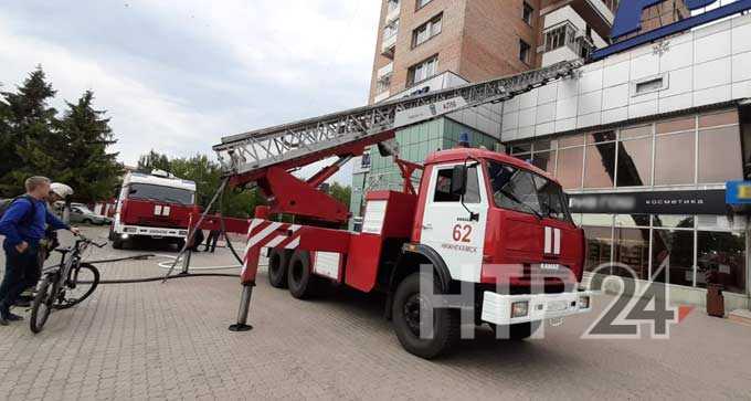 В Нижнекамске в одной из высоток произошел пожар