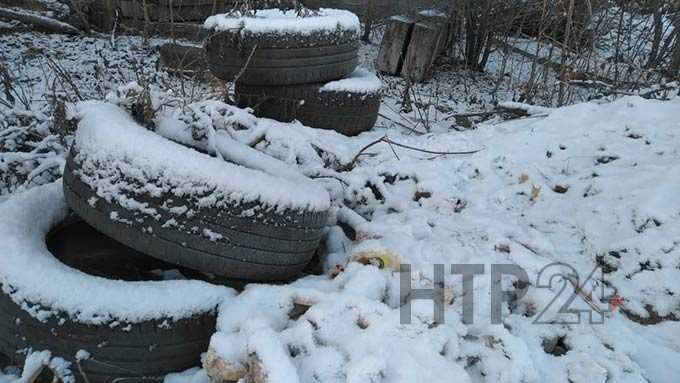 В Нижнекамске долгострой на окраине города превратился с свалку