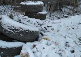 В Нижнекамске долгострой на окраине города превратился с свалку