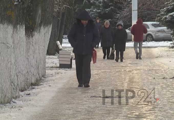 Нижнекамцев предупреждают о сильной гололедице