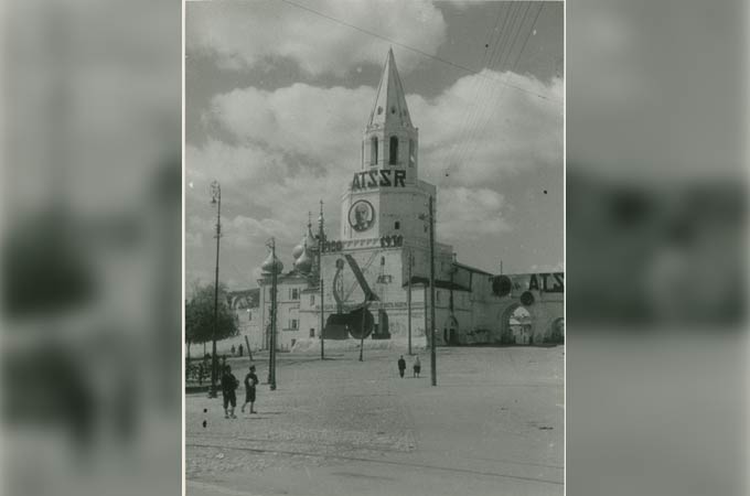 За Советскую власть, за шариат!