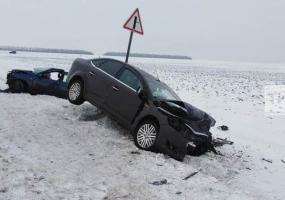 В Чистопольском районе РТ в лобовом столкновении легковушек пострадали 6 человек