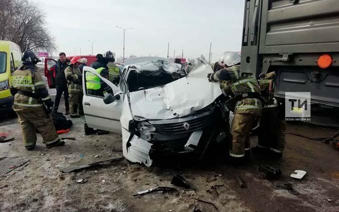 В Интернете появилось видео с места смертельного ДТП в Челнах