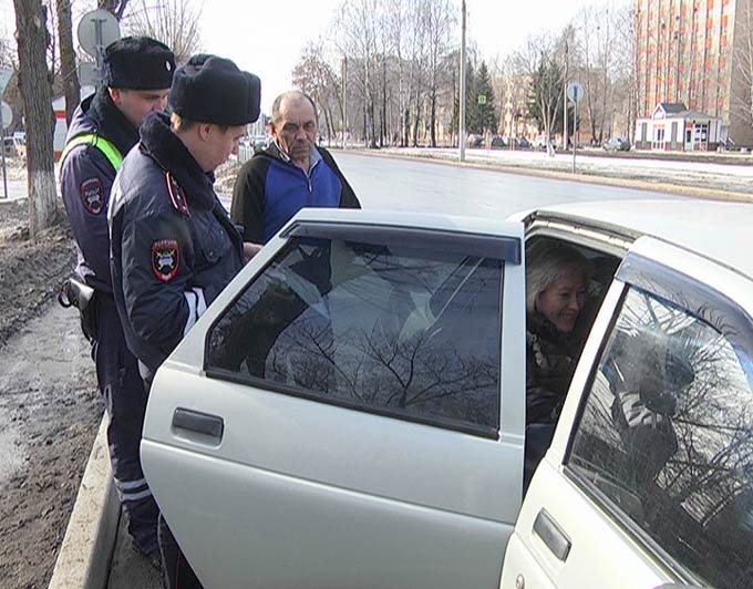 В Нижнекамске ловят таксистов-нелегалов