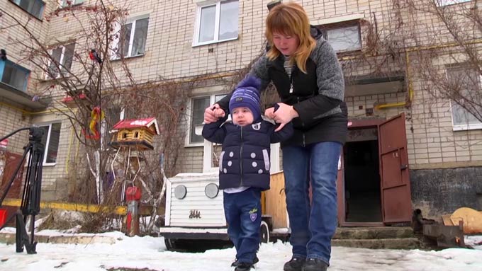 Нижнекамцы могут помочь встать на ноги мальчику с «хрустальной болезнью»