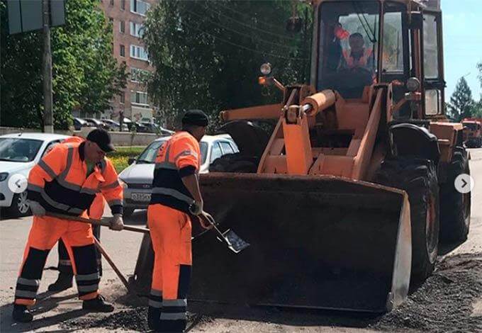 В Нижнекамске приступили к ямочному ремонту дорог