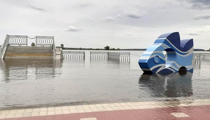 Уровень Камы повышается — вода вышла на набережную Нижнекамска