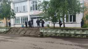 Нижнекамцев с температурой заставляют ждать приема врача на улице