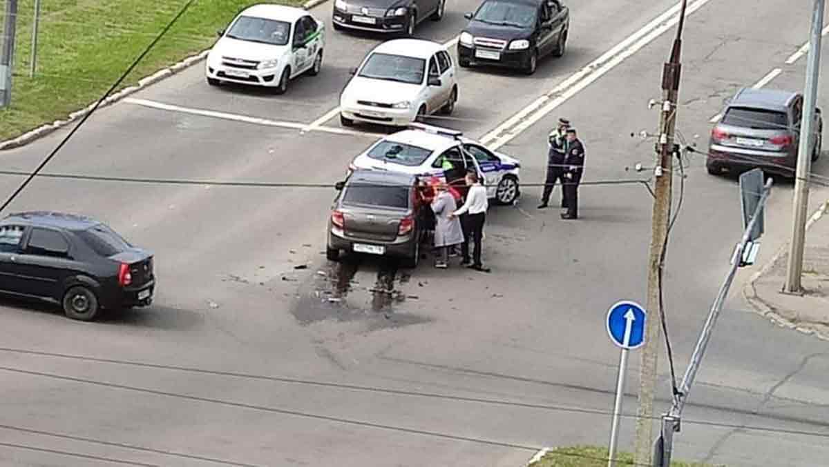 В Нижнекамске автомобиль ДПС попал в ДТП