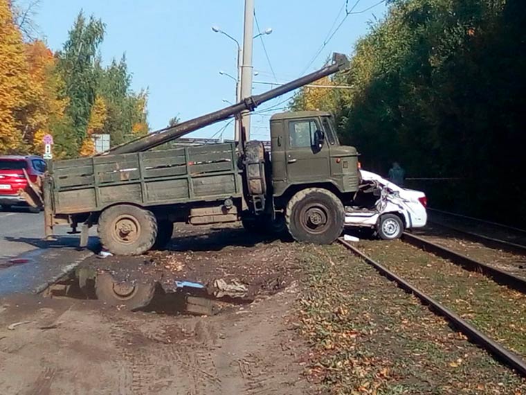 Стали известны подробности утреннего смертельного ДТП в Нижнекамске