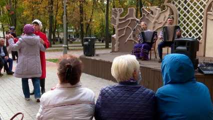 В Нижнекамске уже в пятый раз прошёл фестиваль гармонистов