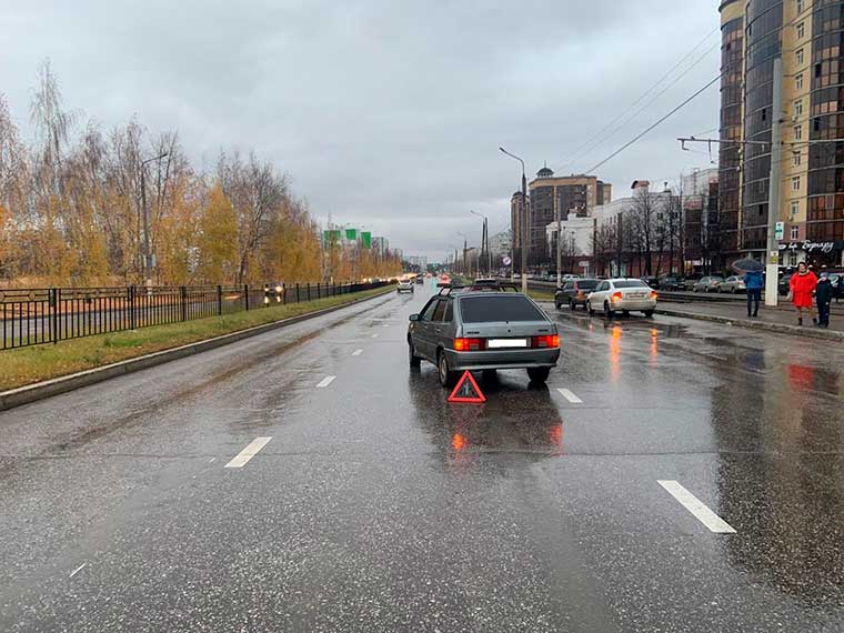 В Нижнекамске водитель на «четырнадцатой» сбил подростка на пешеходном переходе