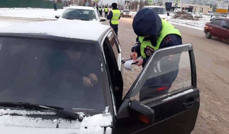 В Нижнекамске во время «Тоннеля» сотрудники ГИБДД выявили 42 нарушения