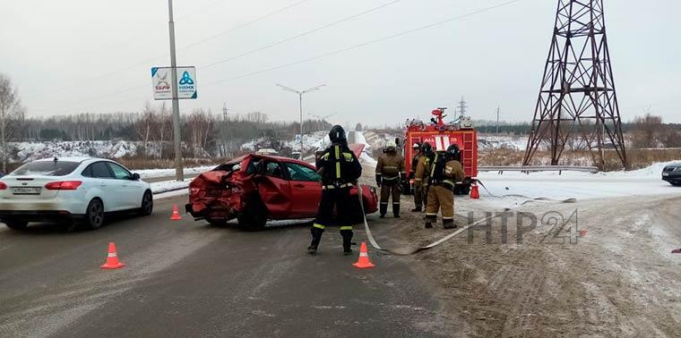 На Соболековской трассе в Нижнекамске столкнулись «Шевроле» и «Лада»