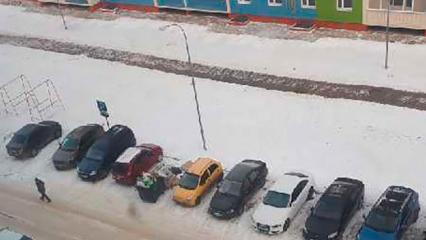 Нижнекамцы недовольны тем, что в городе не убирают мусор без заявки