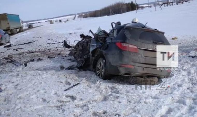 В Татарстане пострадавшие в ДТП мать и ребёнок находятся в тяжёлом состоянии