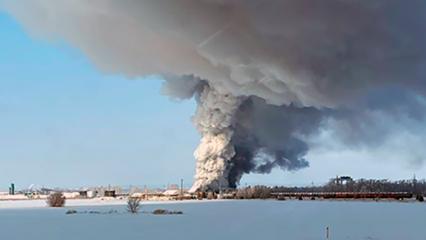 Под Нижнекамском произошел пожар на складе профнастила