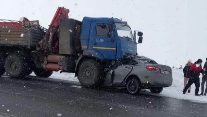 Отец с сыном погибли в ДТП на трассе в Татарстане, влетев под КамАЗ