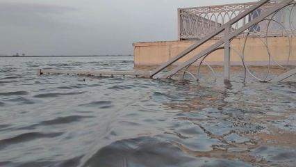 Вода на реке Кама около Нижнекамска продолжает подниматься