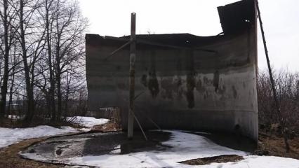 В Нижнекамском районе распилили резервуар, обеспечивающий водой садовое товарищество