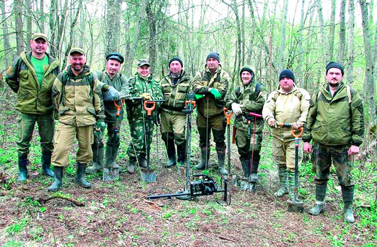 Вахта памяти: майский снег, партбилет и кабаны