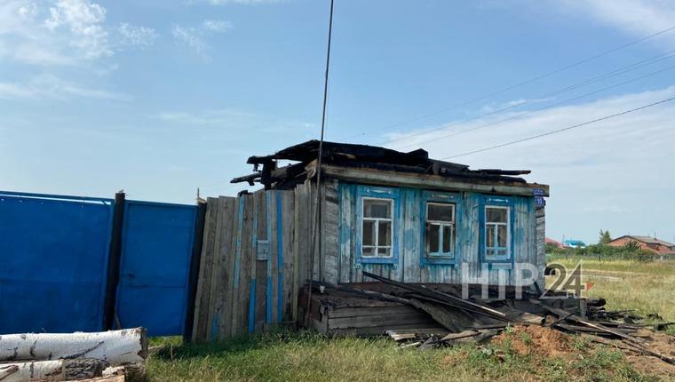 Причиной пожара в доме под Нижнекамском может быть поджог