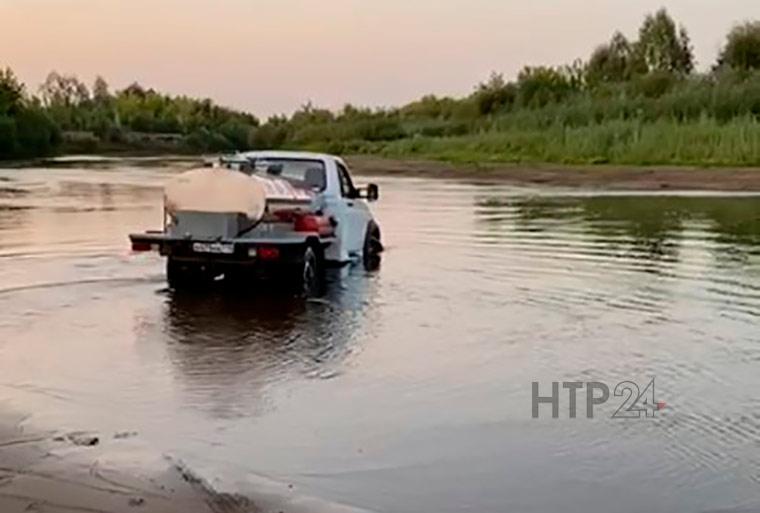 Нижнекамские водители нашли короткий объездной путь через Зай на время ремонта моста