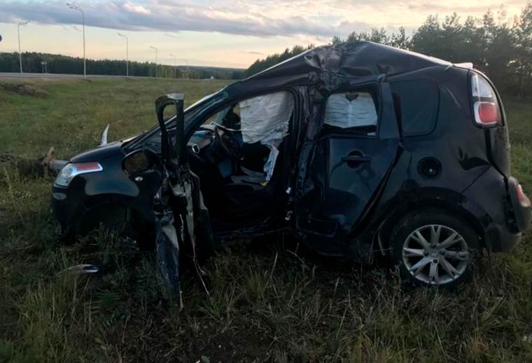 В Татарстане иномарка вылетела в кювет — погибла пожилая женщина