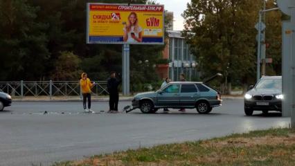 В Нижнекамске «поцеловались» машины российского автопрома