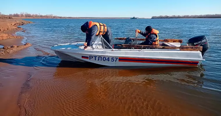 Татарстанские спасатели обнаружили труп рыбака в Каме