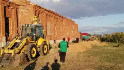 В Заинске рабочие во время земляных работ нашли человеческие кости