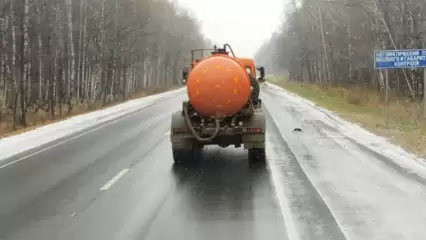 Нижнекамский водитель предупредил о метели на трассе