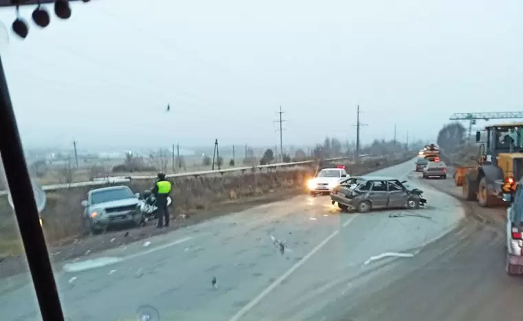 Очевидцы записали на видео последствия аварии под Нижнекамском