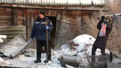 Причину пожара в селе под Нижнекамском, в котором погибли супруги, установят следователи