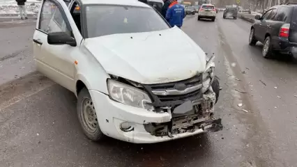 Нижнекамец серьезно пострадал в ДТП на ул. Спортивной после того, как в его машину влетел BMW