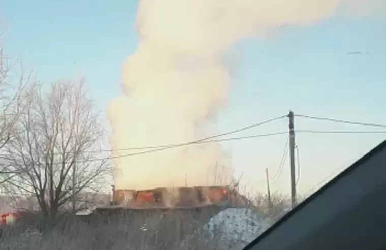 Под Нижнекамском ночью сгорел банный комплекс