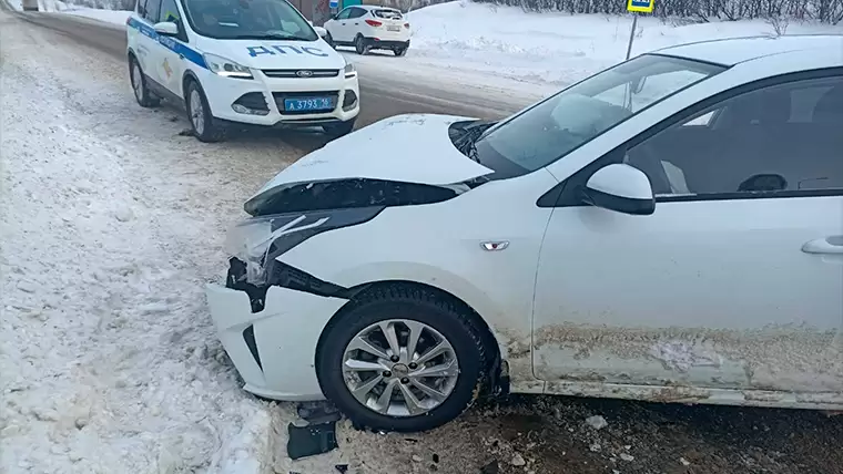 Под Нижнекамском при столкновении двух автомобилей KIA пострадал ребёнок