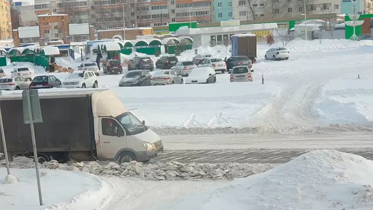 Заблокированный выезд со двора