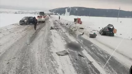 В сети появилось видео момента смертельного ДТП на трассе возле Федотово