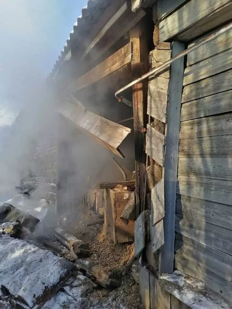 В Татарстане пострадали 4 человека из-за хлопка в доме