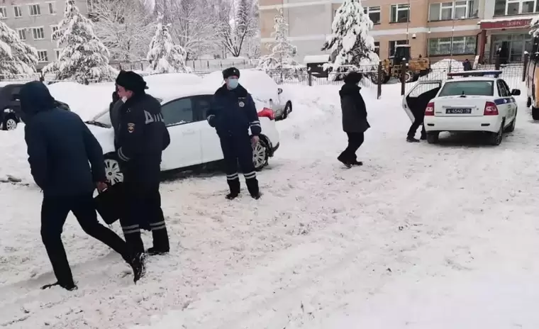 Пострадавший при наезде авто в Заинске ребёнок госпитализирован в больницу Нижнекамска