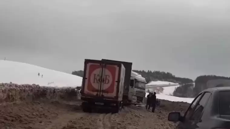 На трассе в Татарстане произошло ДТП с участием грузовика