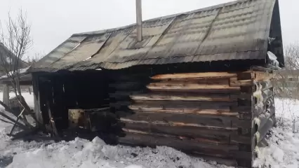 В селе Елантово Нижнекамского района горела баня