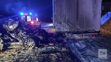 На трассе в Татарстане произошло серьёзное ДТП, один человек пострадал